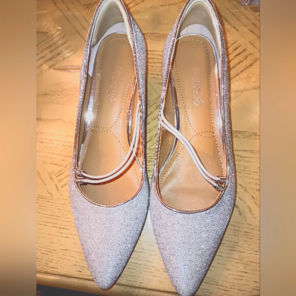 J. Renee Sz 8.5 Wide  Pump  Metallic Silver Sparkle